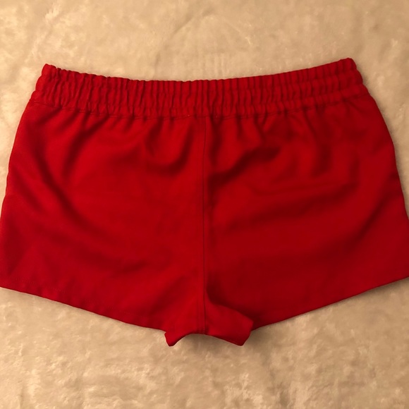 TNA Aritzia Shorts - Picture 2 of 5